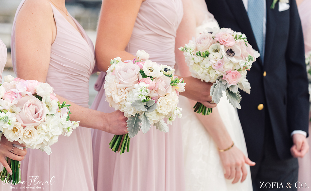 blush and white bridesmaids bouquets