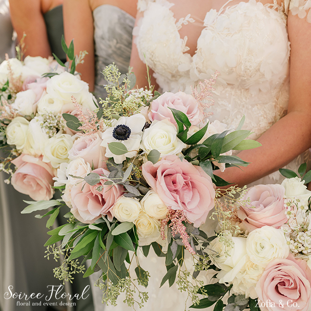 Blush bouquet nantucket wedding