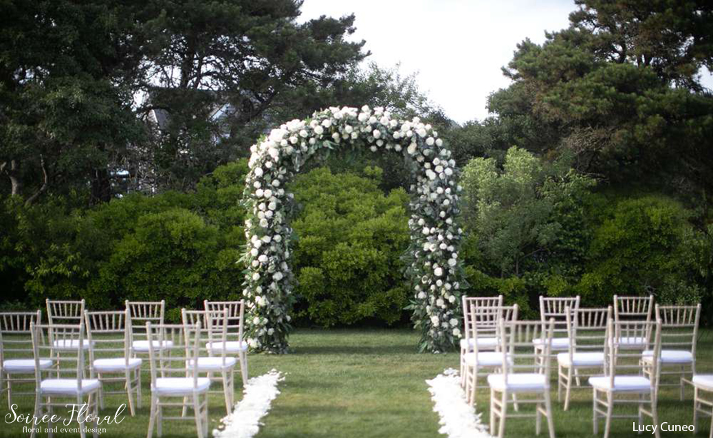 white rose arch