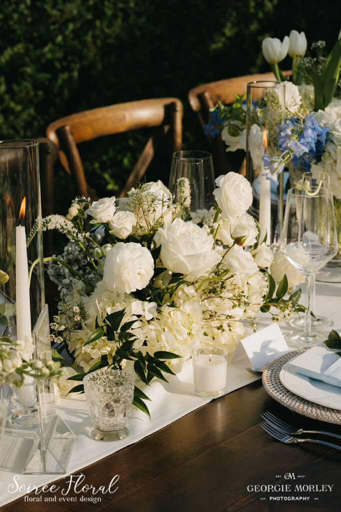 white blooms on wedding table