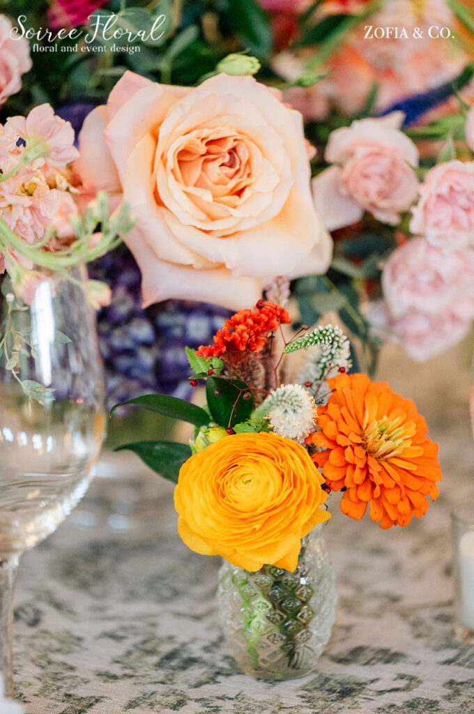 vibrant late summer wedding blooms